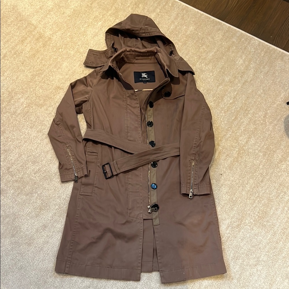 Burberry Women’s Trench Coat 38